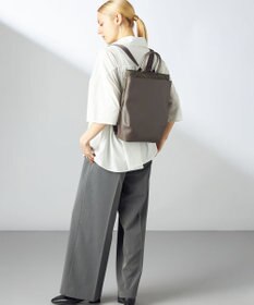 Y'SACCS シルキーリュクスバックパック