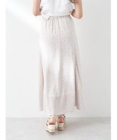 earth music&ecology 揺れる小花柄裾フレアスカート