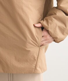 Green Parks シームレスライト中わたノーカラーブルゾン