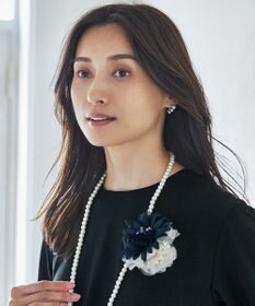 ANY フラワーミックスコサージュ エクリュ×ネイビー