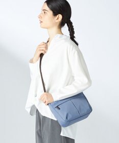 Y'SACCS ナイロンタフタショルダーバッグ　ミディアム