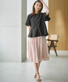 組曲 L 【WEB限定カラーあり】エンブロイダリーレース ペプラムブラウス