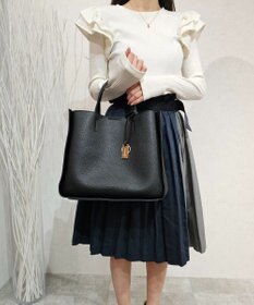 style code 【MERCURYDUO/マーキュリーデュオ】ラージポケット　2WAY ラージトートバッグ　キーリングチャーム付き