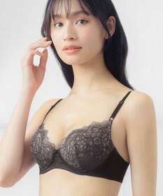 Wing ノンワイヤーブラジャー 【シンクロブラ】 動いてもズレにくい やさしくボリュームメイク MB4017 ウイング／ワコール