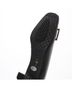 ing <ing>スクエアバックルローファーパンプス