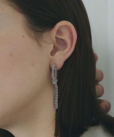 YECCA VECCA ノットボールチェーンピアス