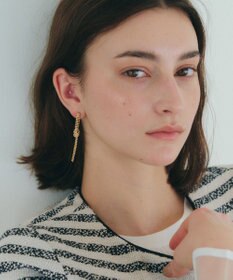 YECCA VECCA ノットボールチェーンピアス