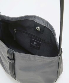 TOPKAPI 【TREASURE TOPKAPI】ナイロン センターベルト 2way ショルダーバッグ　軽量 / 肩掛け