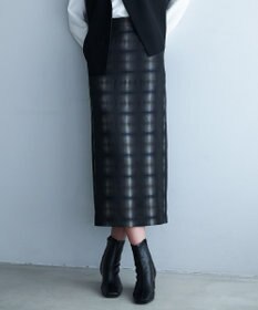 ICB 【洗える】シャイニーオンブレーチェック ストレートスカート ブラック系