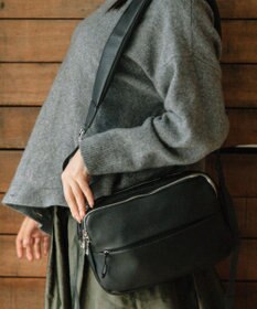 UNBILLION Otias アンティーク仕上げタイプ合皮ショルダーバッグ