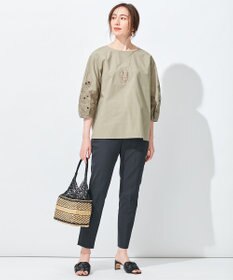 自由区 【洗える】エンブロイダリー プルオーバーブラウス