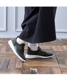 ing <ing>【レイン対応】ストレッチハンズフリースニーカー