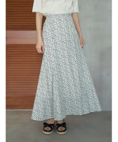earth music&ecology 揺れる小花柄裾フレアスカート