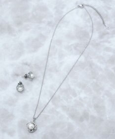 Tiaclasse 【金属アレルギー対応】淡水パールピアス＆ネックレス