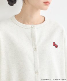 earth music&ecology チャンピオン　ハローキティ×ｅｍａｅ裏毛カーディガン