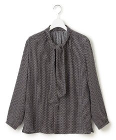 23区 【洗える】スクエアチェーンプリント ブラウス