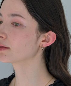 Phoebe 【金属アレルギー対応】【痛くないシリーズ】ぷっくりモードクリスタルループフィットイヤリング　シャンパンゴールド