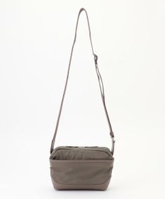 Y'SACCS シルキーリュクスショルダーバッグ