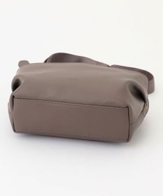 Y'SACCS シルキーリュクスショルダーバッグ