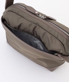 Y'SACCS シルキーリュクスショルダーバッグ