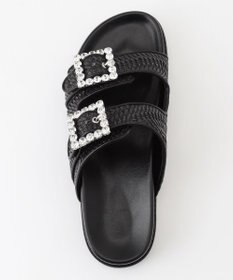 組曲 バックルプラットフォームサンダル