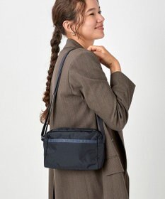 LeSportsac DANIELLA CROSSBODY/ディープシーブルー