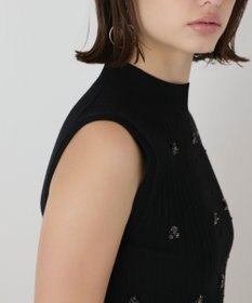 GRACE CONTINENTAL ビジューリブニットトップ
