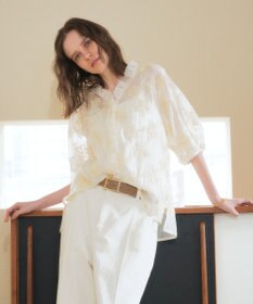 YECCA VECCA フリルVネック刺繍シアーシャツ