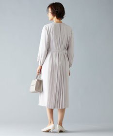 自由区 【洗える】ライトサテン ワンピース