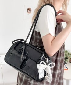 WEGO レイヤーリボンチャーム付きボストンバッグ