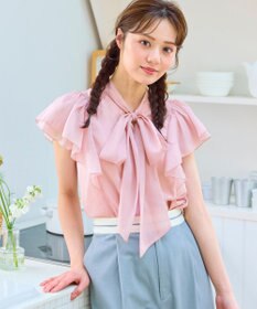 Feroux リボンタイフリルブラウス