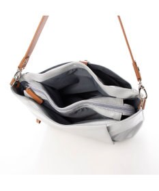 LA BAGAGERIE コーティングキャンバス ショルダーバッグ