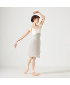 Chacott フレアスリーブレオタード