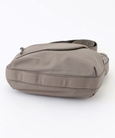 Y'SACCS コーデュロイライクナイロンショルダー