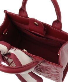 Maison de FLEUR スカーフ付きリボンキルティングスクエアトート