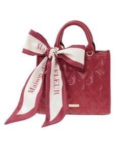 Maison de FLEUR スカーフ付きリボンキルティングスクエアトート