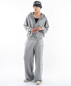 WEGO 【ユニセックス着用ITEM】ブリーチスタッズロゴスウェットパンツ