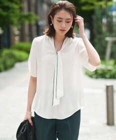 ICB 【人気のため新色追加・接触冷感・UVケア・洗える】BackSatinAmunzen 5分袖配色ボウタイブラウス オフホワイト系