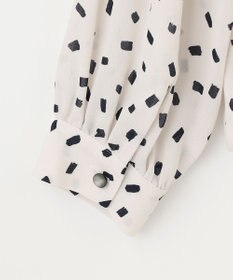 自由区 【XSサイズ～/洗える】ロイヤルシフォン スクエア柄 デザインブラウス