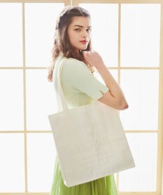 Maison de FLEUR レースロゴ刺繍スクエアトートバッグ