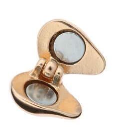 Green Parks ｅｖｅｒｙ　ｗａｌｋ．マグネットメタルイヤリング