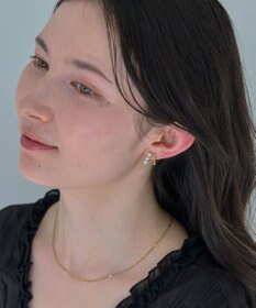 Phoebe 【痛くないシリーズ/金属アレルギー対応】ダブルデコレイトパールライトフィットイヤリング　ゴールド