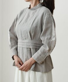 muuc 〈高品質ベルギーリネン100%〉〈通年着られる〉カットジャカード生地デザイン袖 クラシカルシルエットのブラウス