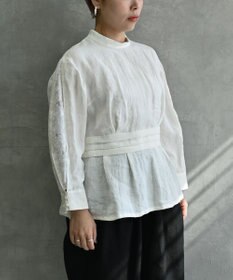 muuc 〈高品質ベルギーリネン100%〉〈通年着られる〉カットジャカード生地デザイン袖 クラシカルシルエットのブラウス