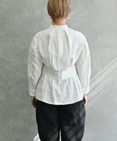 muuc 〈高品質ベルギーリネン100%〉〈通年着られる〉カットジャカード生地デザイン袖 クラシカルシルエットのブラウス