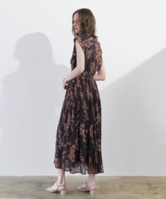 YECCA VECCA ぼかし柄プリーツワンピース