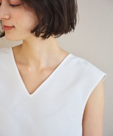 #Newans 【金子綾さんインスタライブご紹介アイテム】〈小柄さんにお勧め〉フリルヘムジレブラウス