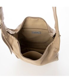 UNBILLION カシュカシュ cachecache / レザータッチソフトショルダーバッグ