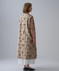 muuc 〈コットン×リネン〉〈高品質なドライタッチ生地〉野小花刺繍ゆったりワンピース