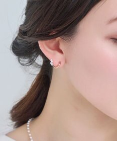 Phoebe 【痛くないシリーズ】ミルキーウェイビジューフロートライトフィットイヤリング　シャンパンゴールド